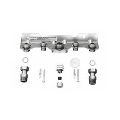 Immagine di Bosch Acc. 492 Piastra d'istallazione completa di rubinetti lato riscaldamento e acqua fredda 7719000894