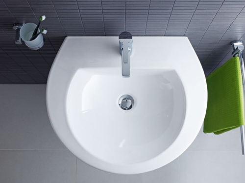 Immagine di Duravit DARLING NEW lavabo 65 cm monoforo, con troppopieno, con bordo per rubinetteria, lato inferiore smaltato, colore bianco 2621650000