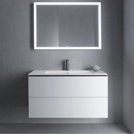 Immagine di Duravit ME BY STARCK lavabo consolle 83 cm monoforo, con troppopieno, con bordo per rubinetteria, WonderGliss, colore bianco 23368300001