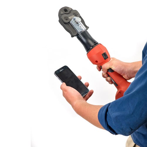 Immagine di Ridgid RP 219 Pressatrice a batteria completo di ganasce M 15-18-22 mm, caricabatterie veloce da 230 V, e cassetta di trasporto + omaggio batteria 2.5 Ah 18 V Li-Ion 69078+56513