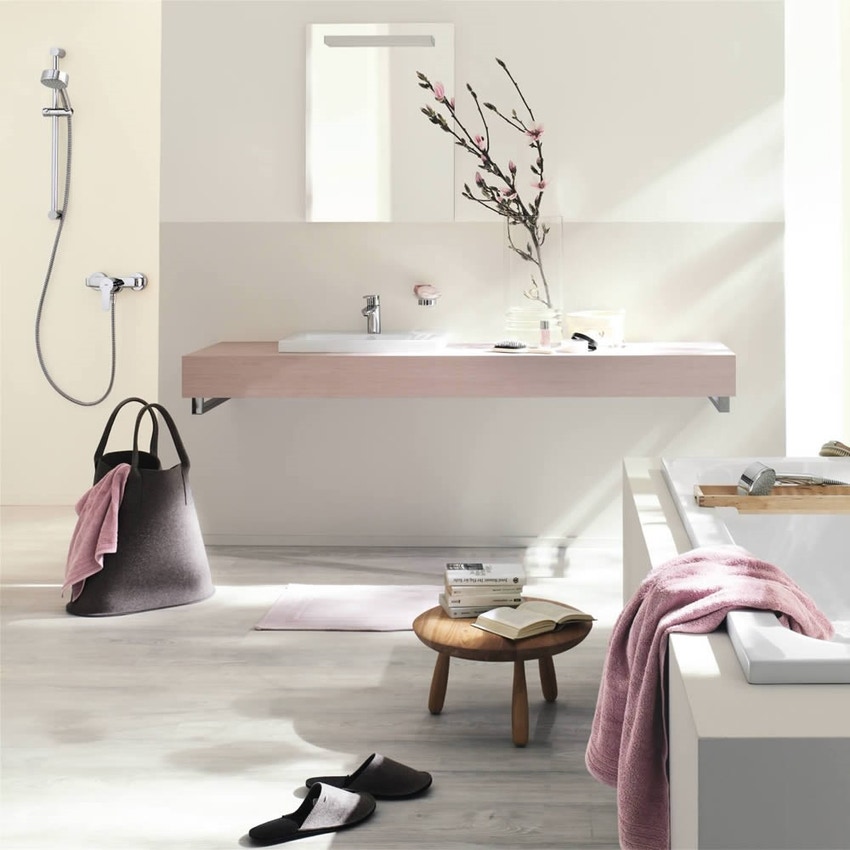 Immagine di Grohe EUROSTYLE COSMOPOLITAN miscelatore monocomando per doccia, a parete, con limitatore di portata regolabile, finitura cromo 33590002