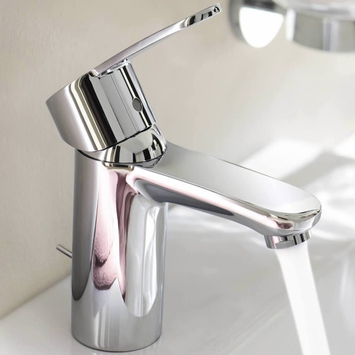 Immagine di Grohe EUROSTYLE COSMOPOLITAN miscelatore monocomando H.16 cm, per lavabo, con limitatore di portata e scarico, finitura cromo 3355220E