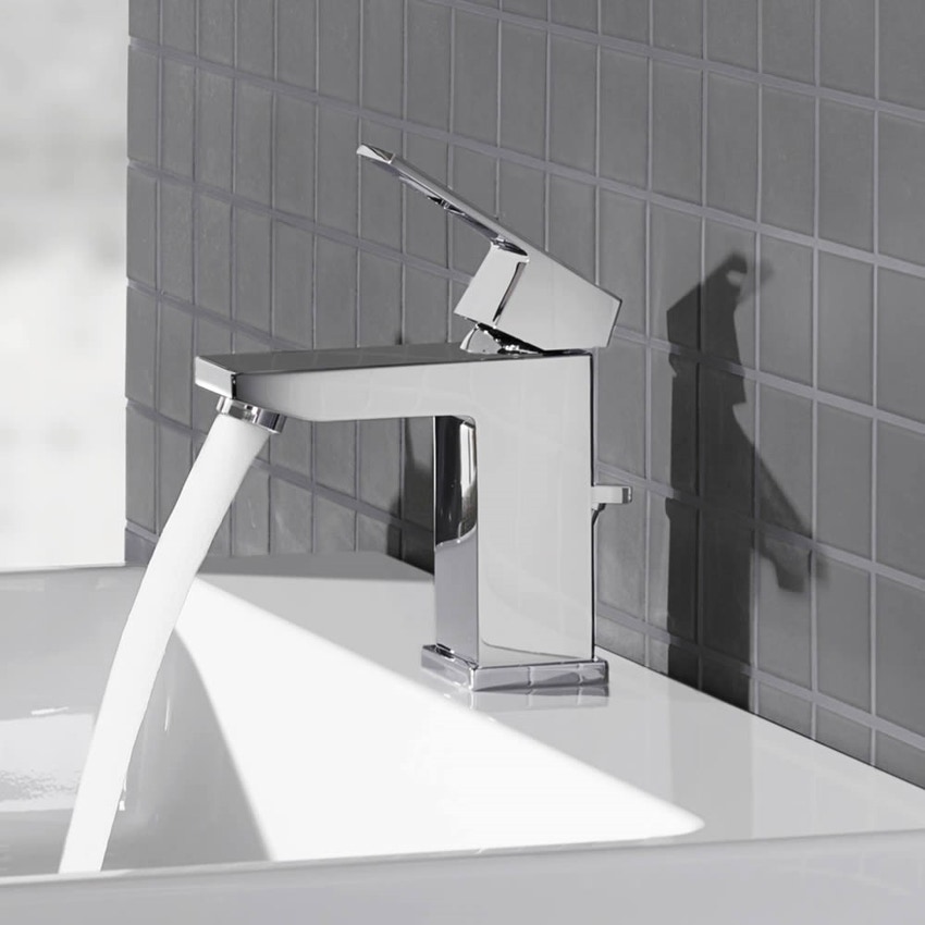 Immagine di Grohe EUROCUBE miscelatore monocomando H.16 cm, per lavabo, con scarico e risparmio idrico, finitura cromo 2312700E