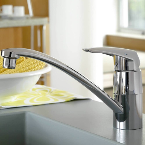 Immagine di Grohe EURODISC miscelatore monocomando H.21 cmper lavello, con bocca girevole, finitura cromo 33770001