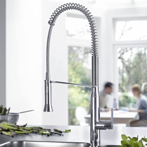 Immagine di Grohe K7 miscelatore monocomando H.67 cm per lavello, con doccetta professionale, finitura cromo 32950000