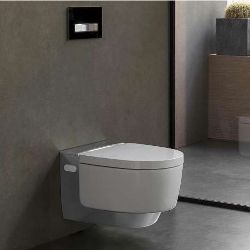 Immagine di Geberit AQUACLEAN MERA COMFORT vaso sospeso, senza brida, completo di sedile con funzione bidet a chiusura ammortizzata e cover cromo lucido, colore bianco finitura lucido 146.210.21.1
