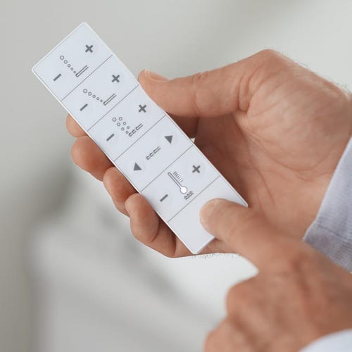 Immagine di Duravit SENSOWASH® set sedile elettronico SensoWash® Slim per DuraStyle e vaso sospeso DuraStyle Rimless, colore bianco 631001002004300