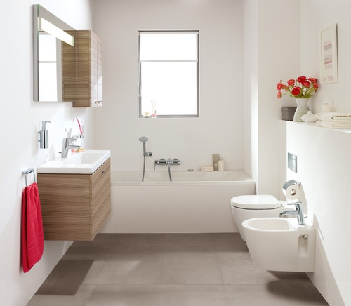 Immagine di Ideal Standard CONNECT SPACE sedile per vaso con cerniere in acciaio, colore bianco E129001