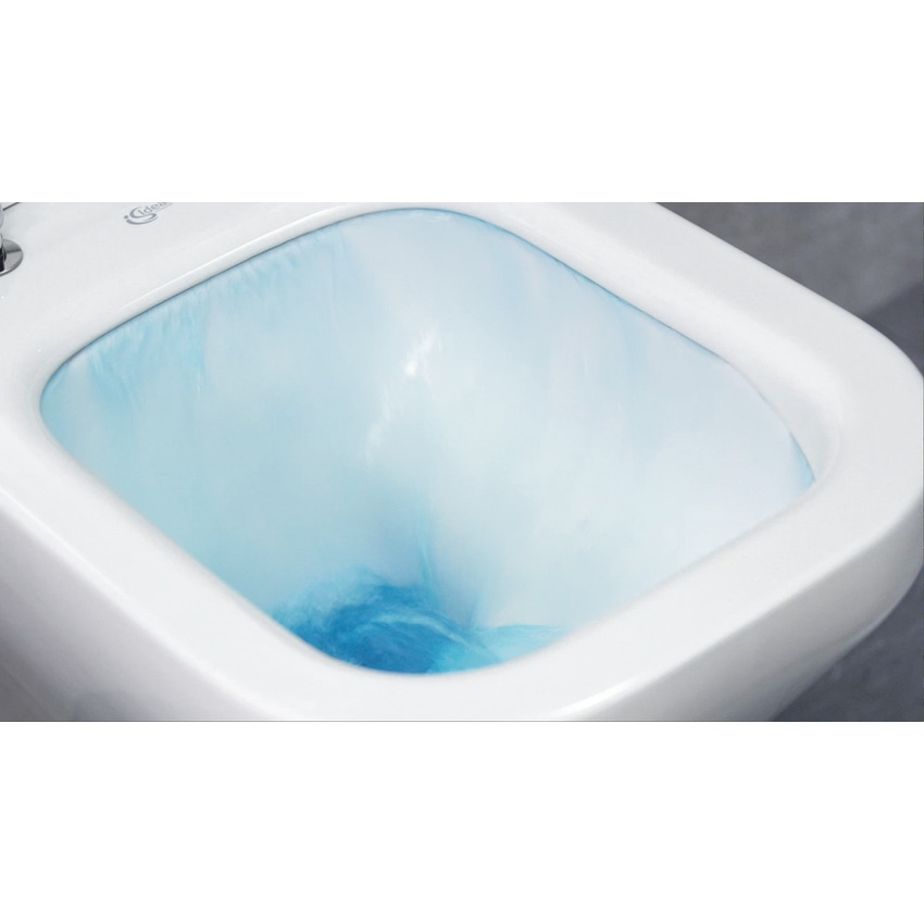 Immagine di Ideal Standard TONIC II vaso sospeso AquaBlade®, completo di sedile slim a sgancio rapido, colore bianco K316601