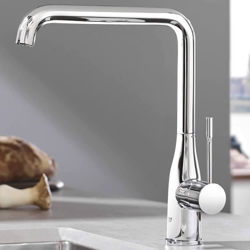 Immagine di Grohe Essence New miscelatore monocomando Lavello, bocca alta, raggio di rotazione di 0°/150°/360°, finitura cromo 30269000