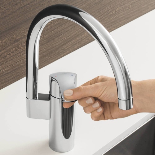 Immagine di Grohe EUROSMART miscelatore monocomando H.33 cm per lavello, con bocca girevole, finitura cromo 33202002