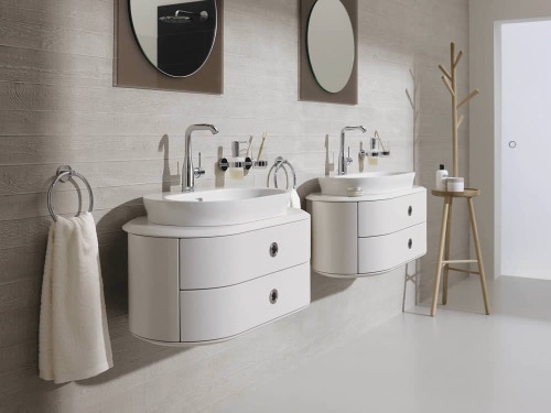 Immagine di Grohe Essence Rubinetto per lavabo, corpo liscio, bocca alta, raggio di rotazione regolabile di 0°/150°/360°, GROHE EcoJoy®, AquaGuide finitura cromo 23541001