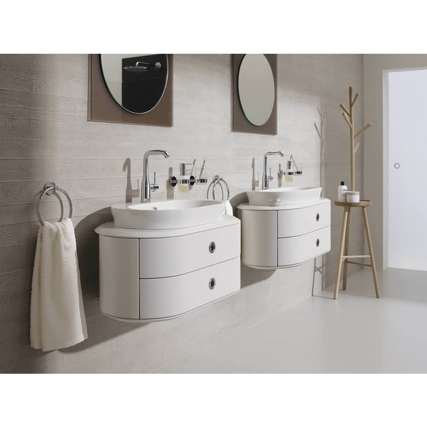 Immagine di Grohe Essence Rubinetto per lavabo, corpo liscio, bocca alta, raggio di rotazione regolabile di 0°/150°/360°, GROHE EcoJoy®, AquaGuide finitura cromo 23541001