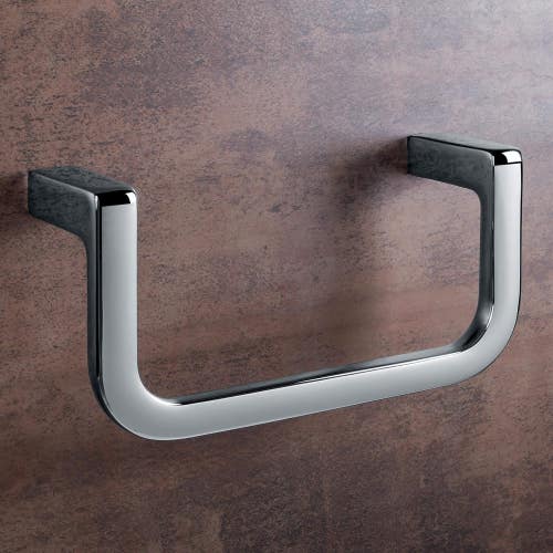 Immagine di Colombo Design LULÙ set a muro con portascopino, porta rotolo, appenditutto, dispenser sapone e porta salviette, finitura cromo SETLU002
