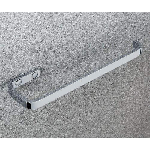 Immagine di Colombo Design TIME set a muro con porta scopino, porta rotolo coperto, appenditutto, porta salviette reversibile e dispenser sapone, finitura cromo SETTI002