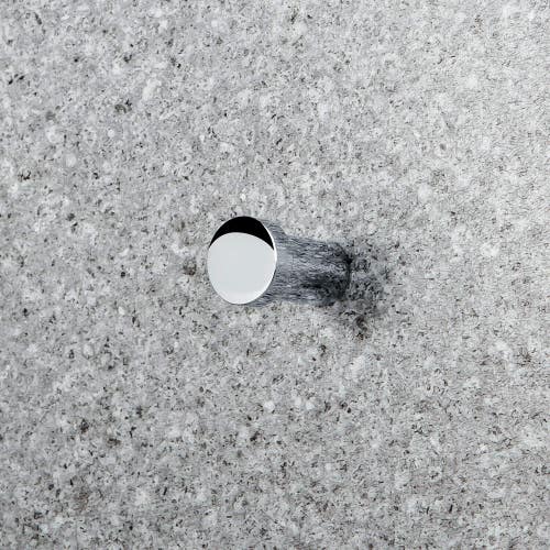 Immagine di Colombo Design TIME set a muro con porta scopino, porta rotolo coperto, appenditutto, porta salviette reversibile e dispenser sapone, finitura cromo SETTI002