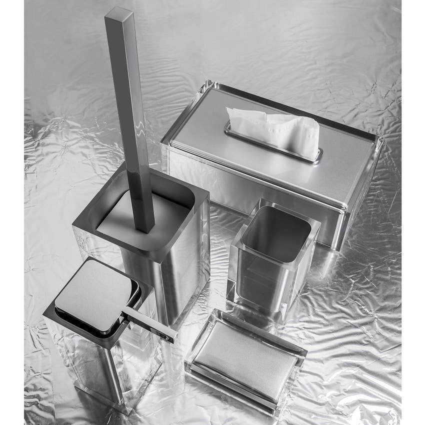 Immagine di Colombo Design COOL ICY porta kleenex rettangolare in resina, finitura argento W4503-RAG