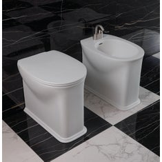 Immagine di Flaminia MADRE set sanitari back to wall, vaso con sistema goclean® e coprivaso slim con discesa rallentata, bidet monoforo con troppopieno, colore bianco finitura lucido MA117G+MA217+MACW05