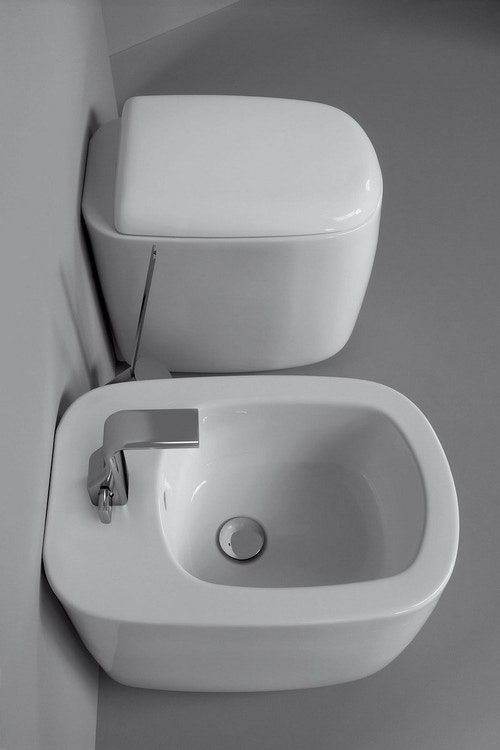 Immagine di Flaminia MONÒ vaso back to wall con scarico S/P, colore bianco finitura lucido MN117