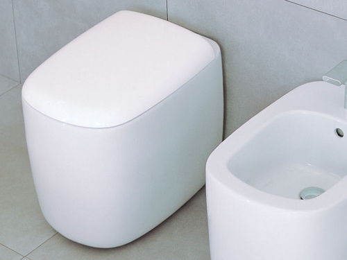 Immagine di Flaminia MONÒ vaso back to wall con scarico S/P, colore bianco finitura lucido MN117