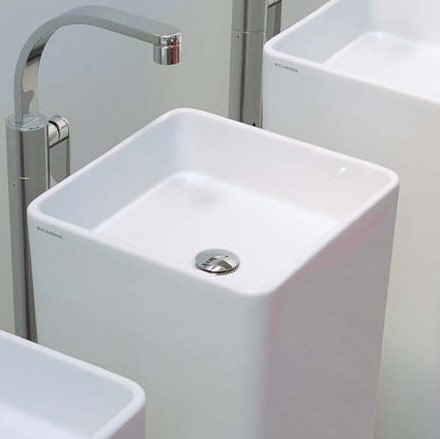 Immagine di Flaminia MONOWASH lavabo 40 cm a colonna da centro stanza, senza troppopieno, colore bianco finitura lucido MW40C