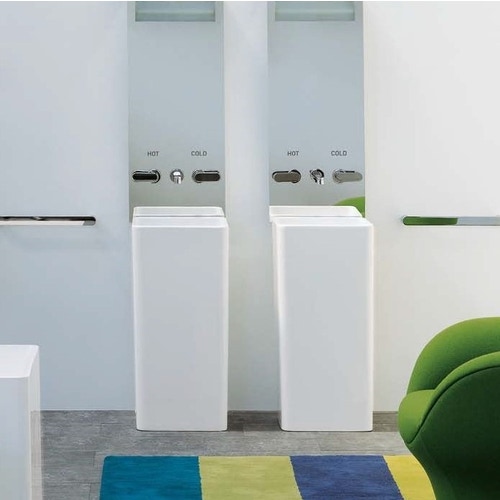 Immagine di Flaminia MONOWASH lavabo 40 cm a colonna a parete, senza troppopieno, colore bianco finitura lucido MW40P