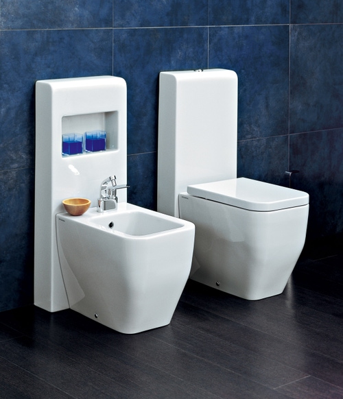 Immagine di Flaminia NIAGARA cassetta monoblocco con scarico P a parete, per vasi back to wall, colore bianco finitura lucido TR39