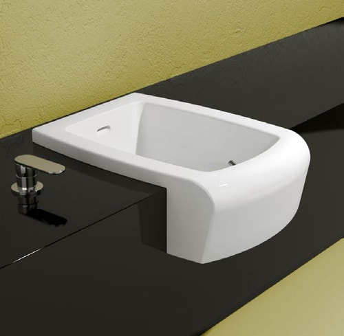 Immagine di Flaminia UNA set sanitari semincasso, vaso con scarico S/P, coprivaso e copribidet avvolgenti, bidet con troppopieno, colore bianco finitura lucido UNA/WC+UNA/B+UNACW02+UNACB04
