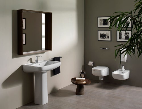 Immagine di Flaminia COMO set sanitari sospesi, vaso con sistema goclean® e coprivaso avvolgente con discesa rallentata, bidet monoforo con troppopieno, colore bianco finitura lucido CM118+CM218+CMCW03