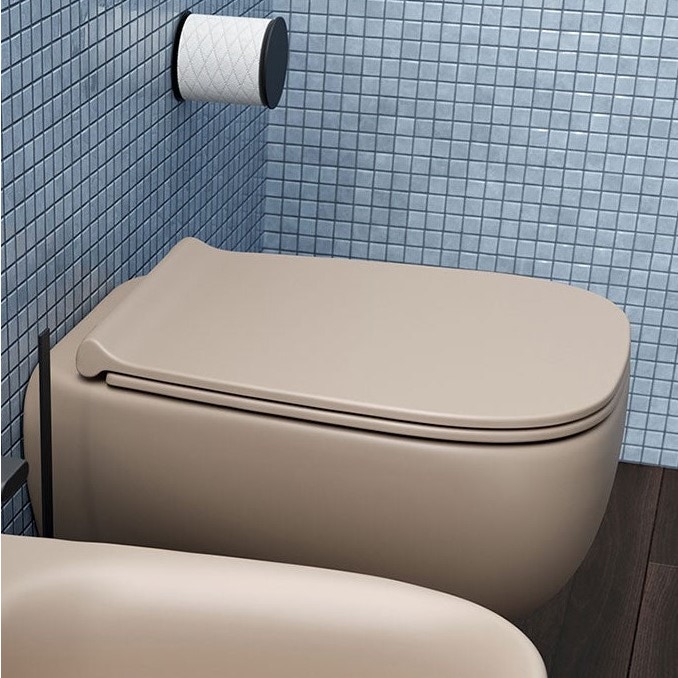 Immagine di Flaminia FLUO set sanitari sospesi, vaso con sistema goclean® e coprivaso slim con discesa rallentata, bidet monoforo con troppopieno, colore argilla finitura opaco FU118GARG+FU218ARG+FUCW05ARG