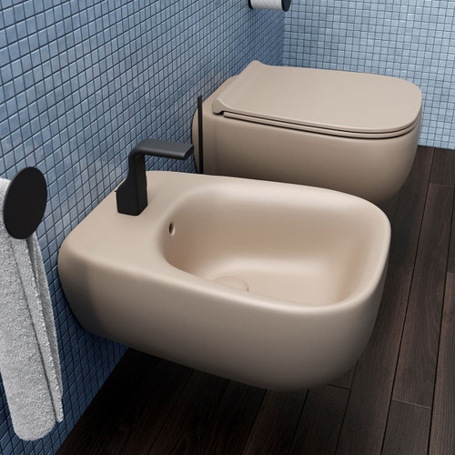 Immagine di Flaminia FLUO set sanitari sospesi, vaso con sistema goclean® e coprivaso slim con discesa rallentata, bidet monoforo con troppopieno, colore argilla finitura opaco FU118GARG+FU218ARG+FUCW05ARG