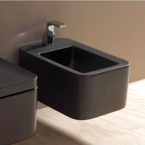 Immagine di Flaminia NILE set completo sanitari sospesi, vaso con sedile a chiusura ammortizzata e bidet monoforo, colore nero finitura opaco, moduli installazione COMBIFIX per parete in muratura 110.790.00.1-NILEN