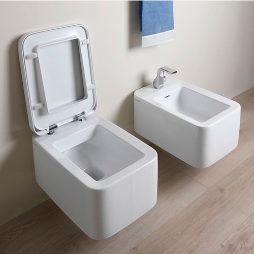 Immagine di Flaminia NILE set sanitari sospesi, vaso con sistema goclean® e coprivaso avvolgente con discesa rallentata, bidet monoforo con troppopieno, colore bianco finitura lucido NL118G+NL218+NLCW03