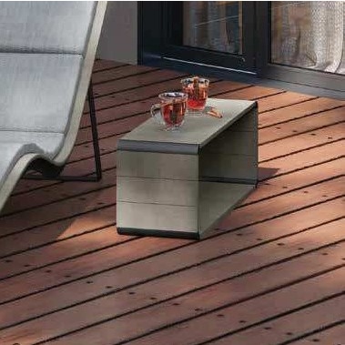 Immagine di Novellini DIVINA tavolino outdoor in multistrato di betulla con laccatura protettiva e raccordi in alluminio colore nero finitura opaco, finitura oxid wood TAVDOS01-P3