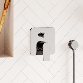 Immagine di Ideal Standard EDGE miscelatore monocomando ad incasso per vasca/doccia, solo parti esterne, finitura cromo A7127AA