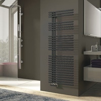 Immagine di Irsap FUNKY scaldasalviette, 27 tubi, 3 intervalli, H.142,3 L.50 P.6,2 cm, attacco sinistro, colore grigio titanio metallizzato finitura lucido FLL050BL3IR01NNN01