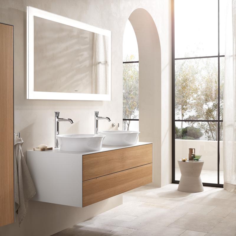 Immagine di Duravit WHITE TULIP specchio con illuminazione L.135 H.75, versione App WT7063