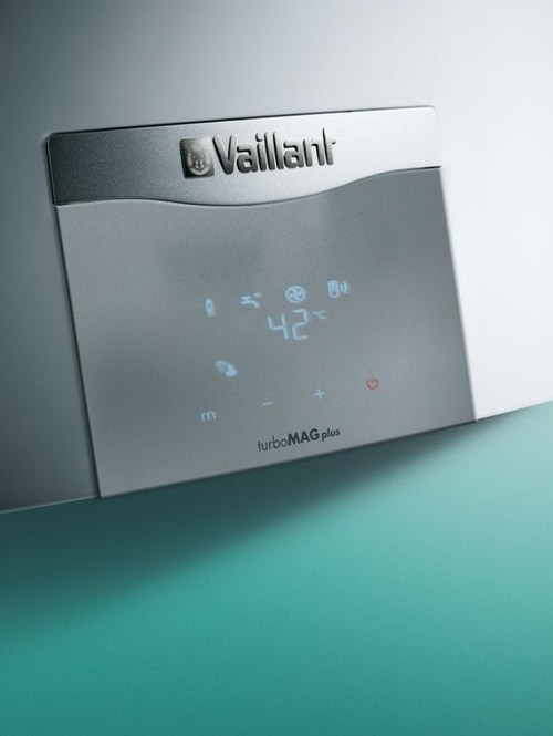 Immagine di Vaillant turboMAG plus16-2/0-5 ERP (MTN) Scaldabagno da interno a gas istantaneo a tiraggio forzato, con accensione elettronica e dimensioni compatte 0010016030