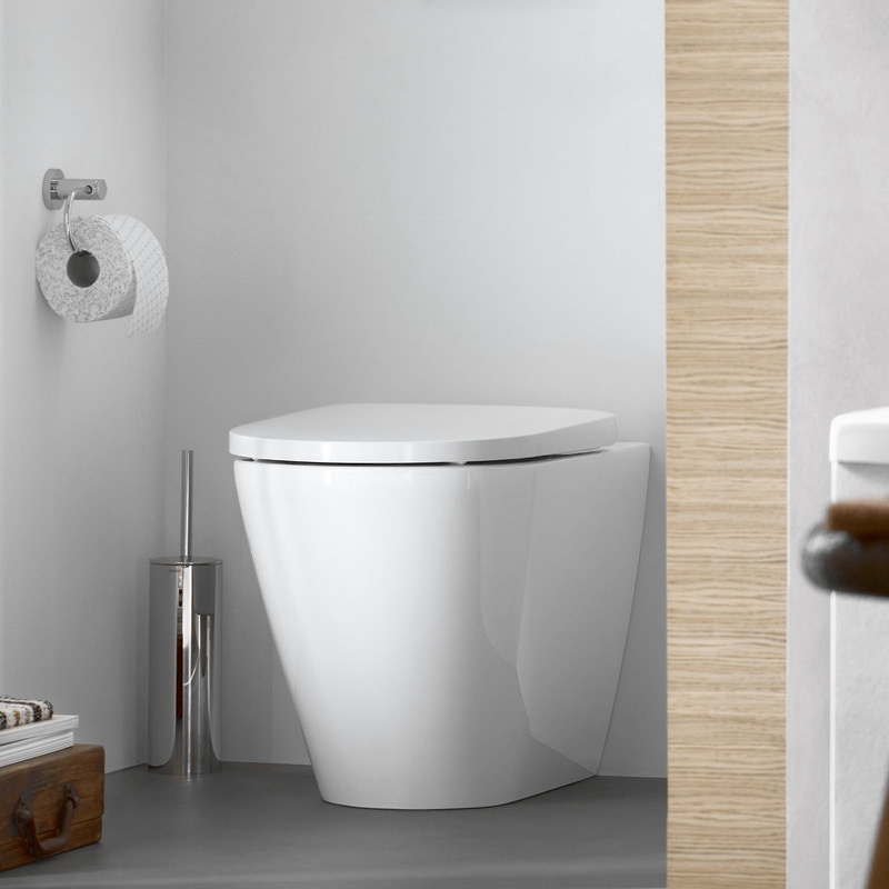 Immagine di Duravit D-NEO set completo sanitari a pavimento, vaso senza brida con sedile a chiusura ammortizzata e bidet monoforo, colore bianco finitura lucido 2003090000+0021690000+2295100000