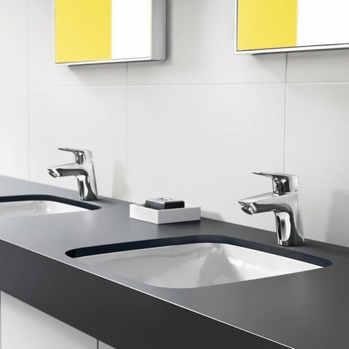 Immagine di Hansgrohe LOGIS miscelatore monocomando lavabo H.14 cm 70, con piletta push-open, finitura cromo 71077000