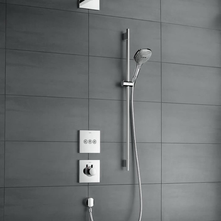 Immagine di Hansgrohe RAINDANCE SELECT E set doccia 120, 3 jet, con asta doccia 90 cm e portasapone, finitura cromo 26621000