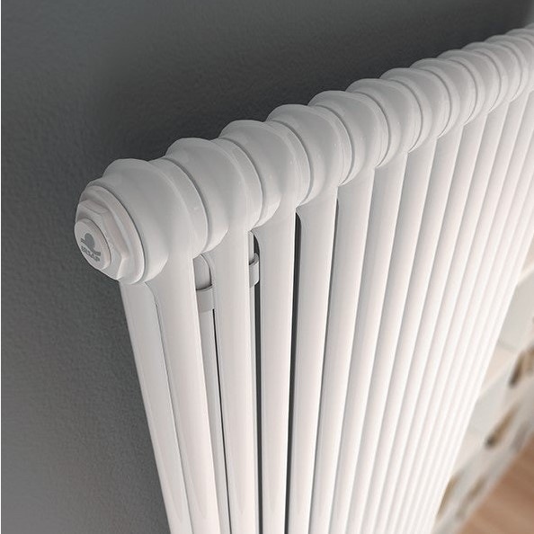 Immagine di Irsap TESI 2 radiatore 7 elementi H.180 L.31,5 P.6,5cm, colore bianco edelweiss finitura lucido RT218000734IR02N