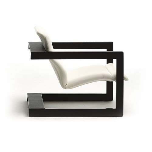 Immagine di Mussi PALCO poltrona L.62 cm P.80 cm in legno massello di mogano, rivestita in pelle colore bianco P62-LEATHER#W