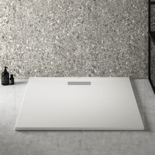 Immagine di Ideal Standard ULTRAFLAT NEW piatto doccia quadrato 100 cm, in acrilico, colore bianco seta finitura opaco T4488V1
