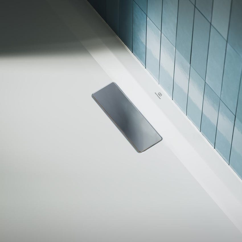 Immagine di Ideal Standard soluzione bagno completo, sanitari sospesi, lavabo con mobile 60 cm, doccia rettangolare 100x90 cm, colore bianco finitura lucido, rubinetteria finitura oro SING2