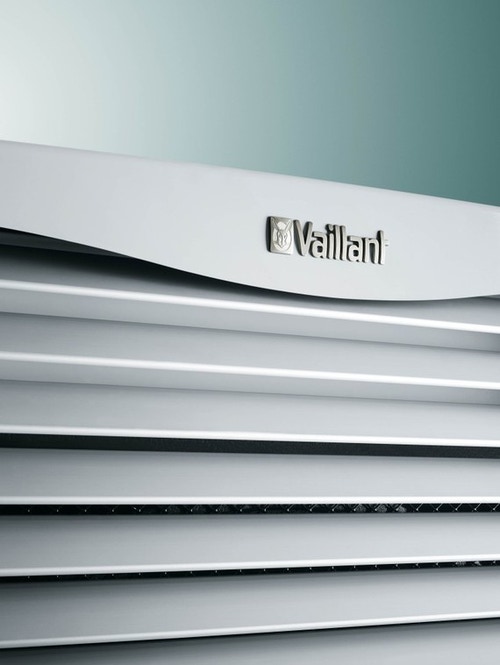 Immagine di Vaillant aroTHERM VWL 85/2 230V Pompa di calore aria/acqua monoblocco  0010011971