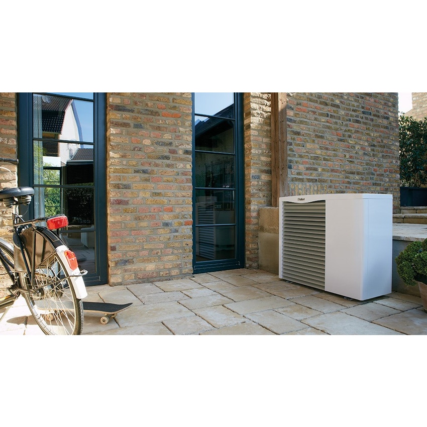 Immagine di Vaillant aroTHERM VWL 85/2 230V Pompa di calore aria/acqua monoblocco  0010011971