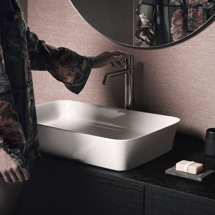 Immagine di Ideal Standard IPALYSS lavabo da appoggio 80 cm, senza troppopieno, con piletta, colore bianco seta finitura opaco E1391V1