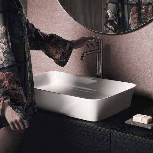 Immagine di Ideal Standard IPALYSS lavabo da appoggio 65 cm, con troppopieno, colore bianco finitura lucido E188701