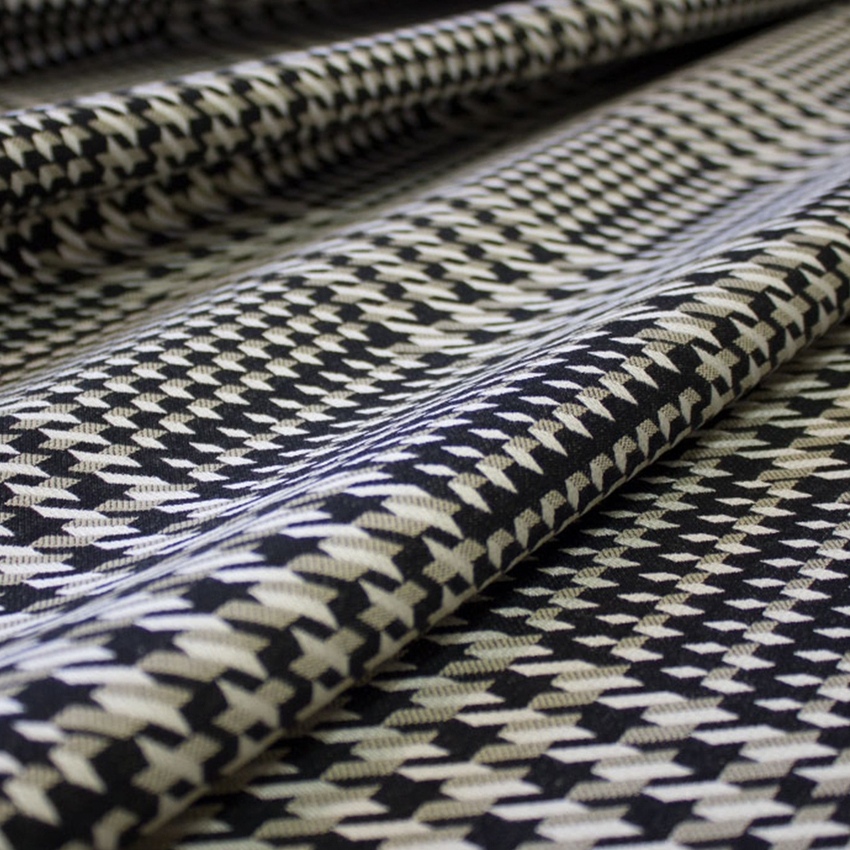 Immagine di Mussi DAMA pouf quadrato 45 cm, in viscosa, finitura T con texture a fantasia PF002